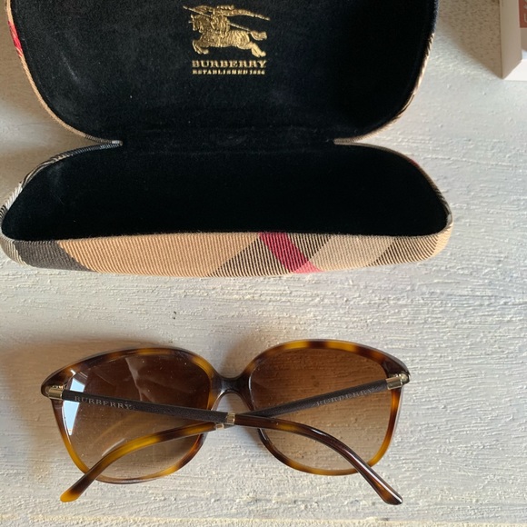 Burberry tortoise sunglasses with leather